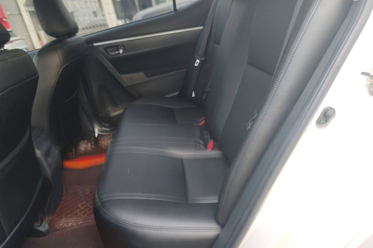 Toyota Corolla 2018 car image #17