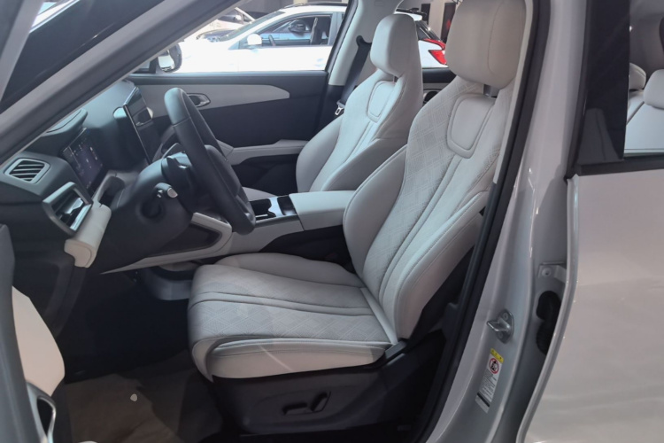 BYD YuanUP 2025 #15 BYD YuanUP 2025 car image #15