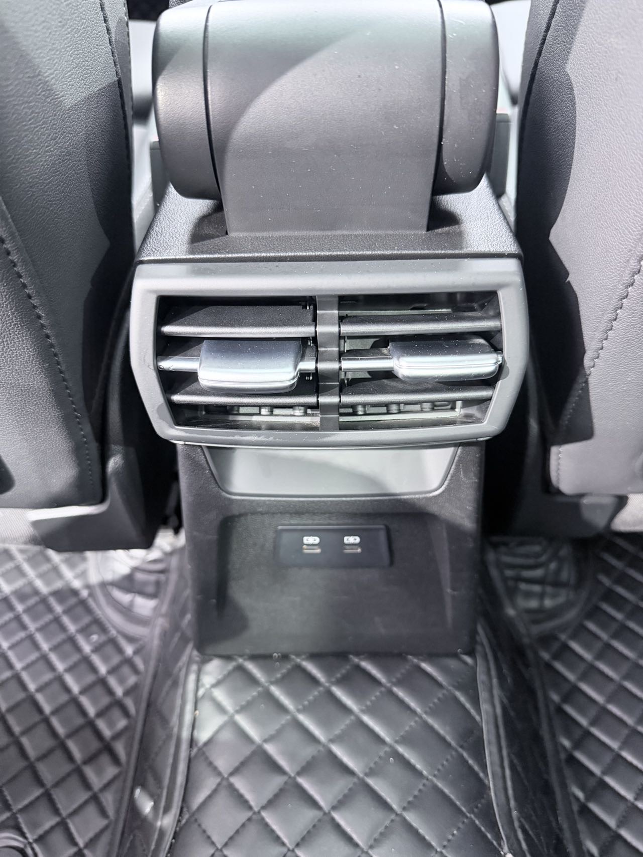 Audi A3 2022 car image #14