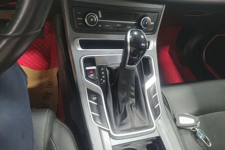 GEELY Emgrand 2021 car image #14
