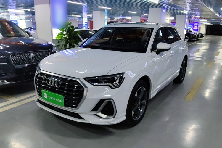 Audi Q3 2019 #2 Audi Q3 2019 car image #2