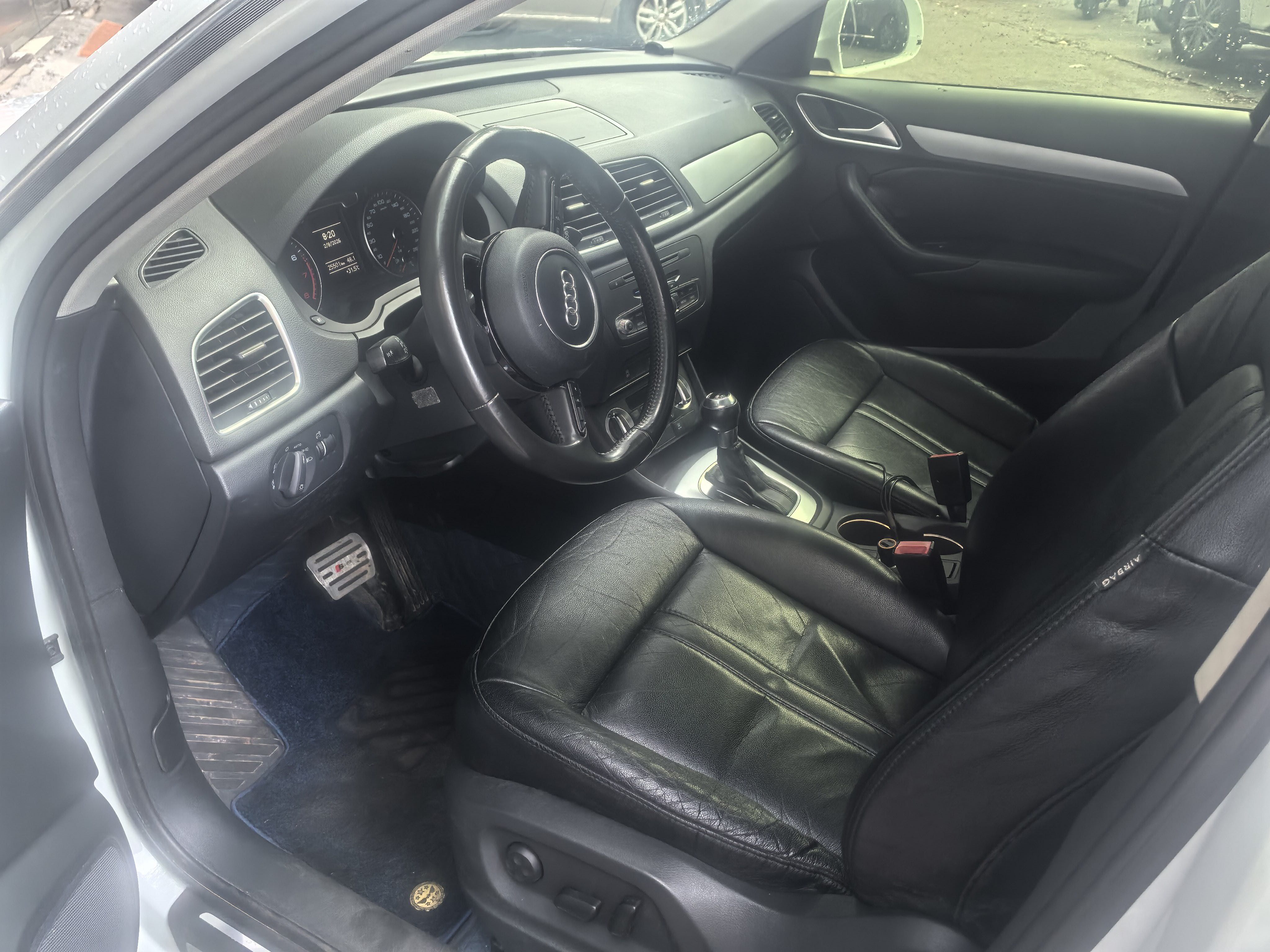 Audi Q3 2015 car image #4