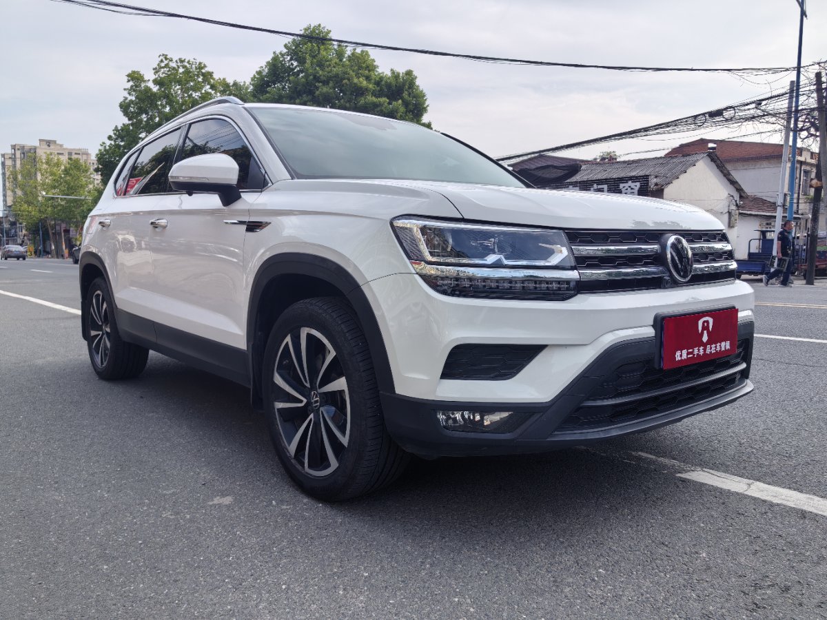 Volkswagen Tharu 2020 car image #2