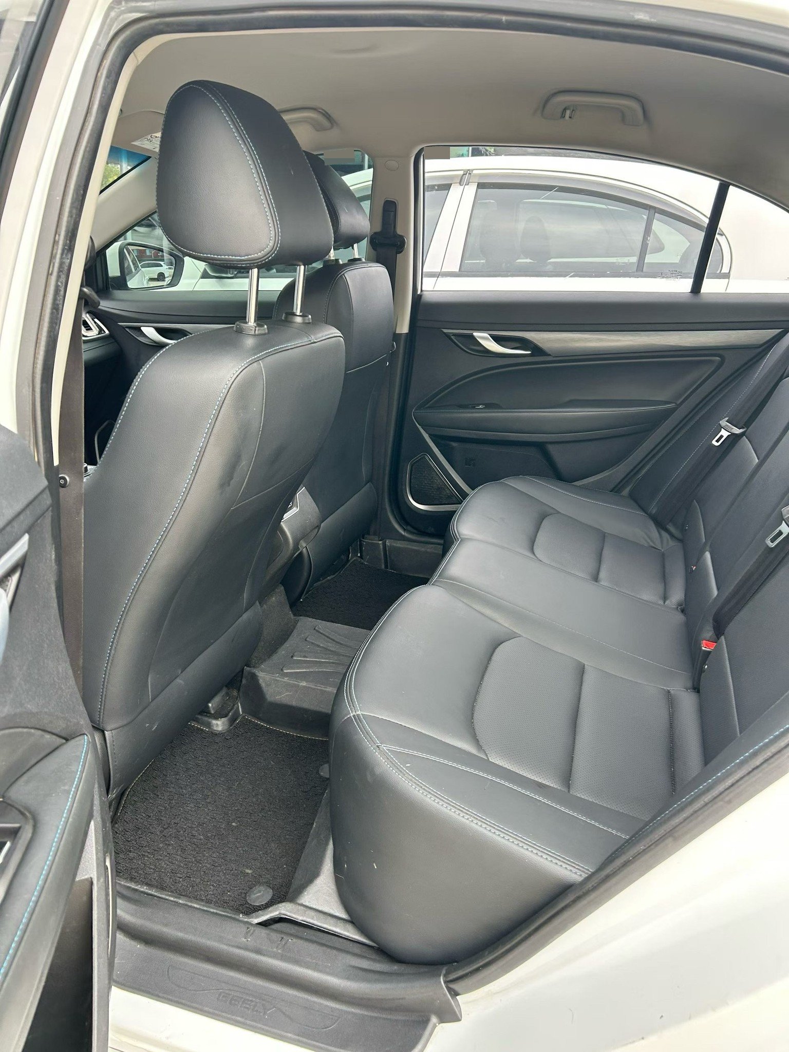 GEELY Emgrand New Energy 2019 car image #4
