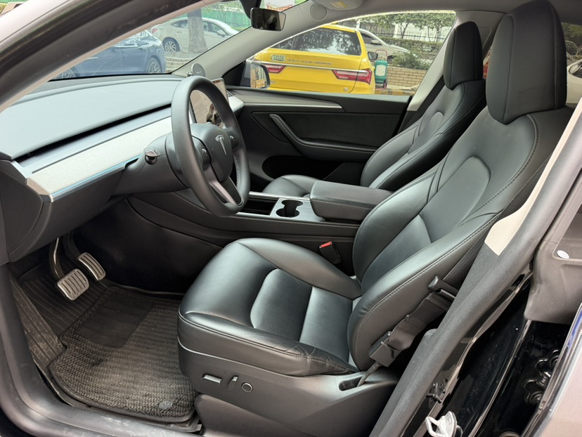 Tesla Model Y 2024 #7 Tesla Model Y 2024 immagine di auto #7