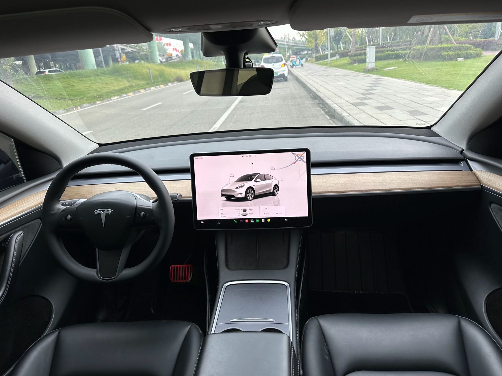 Tesla Model Y 2022 car image #8