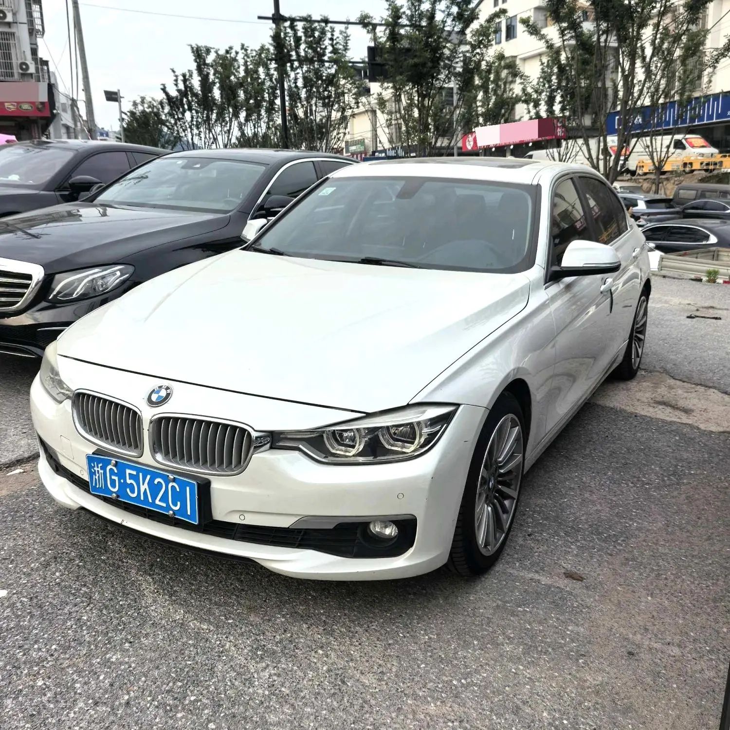 BMW 3 Series 2019 BMW 3 Series 2019 car image