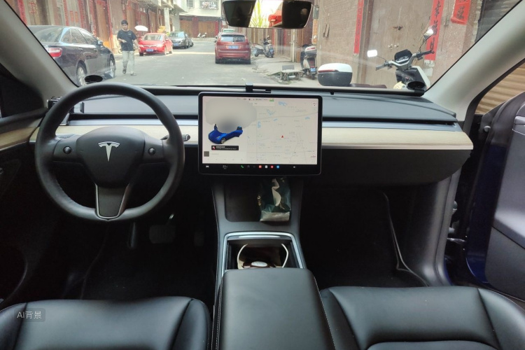 Tesla Model Y 2021 immagine di auto #11