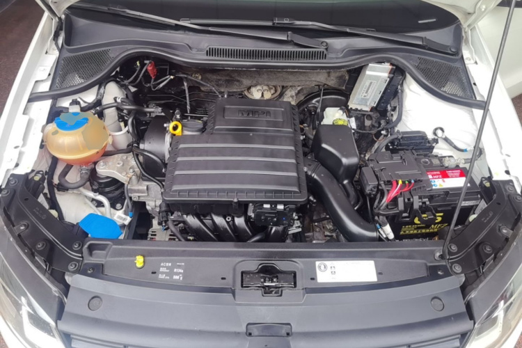 Volkswagen Polo 2016 car image #20