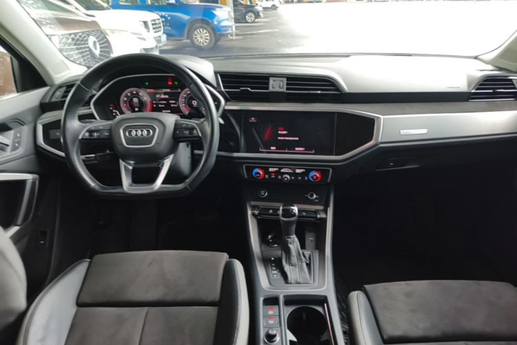 Audi Q3 2022 #10 Audi Q3 2022 car image #10