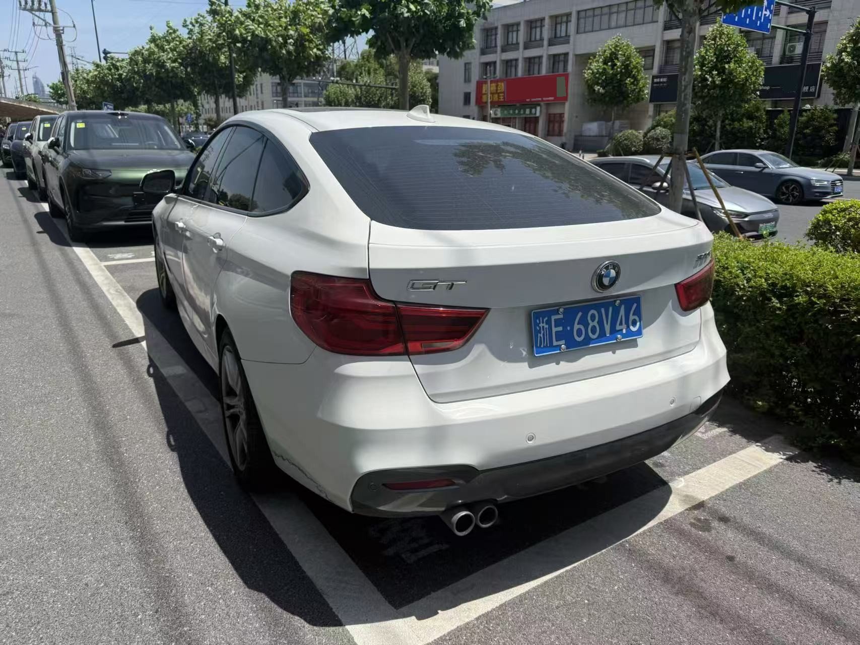 BMW 3 Series GT 2019 car image #2