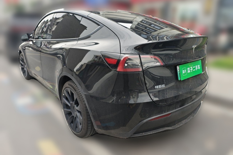 Tesla Model Y 2022 #5 Tesla Model Y 2022 car image #5