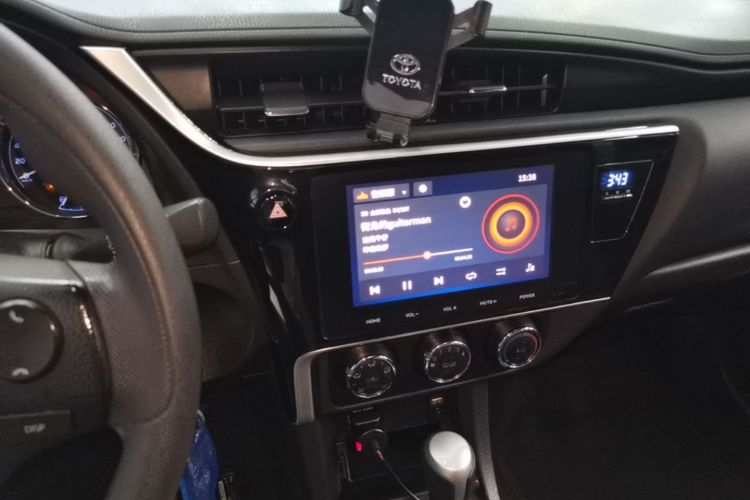 Toyota Corolla 2018 car image #13