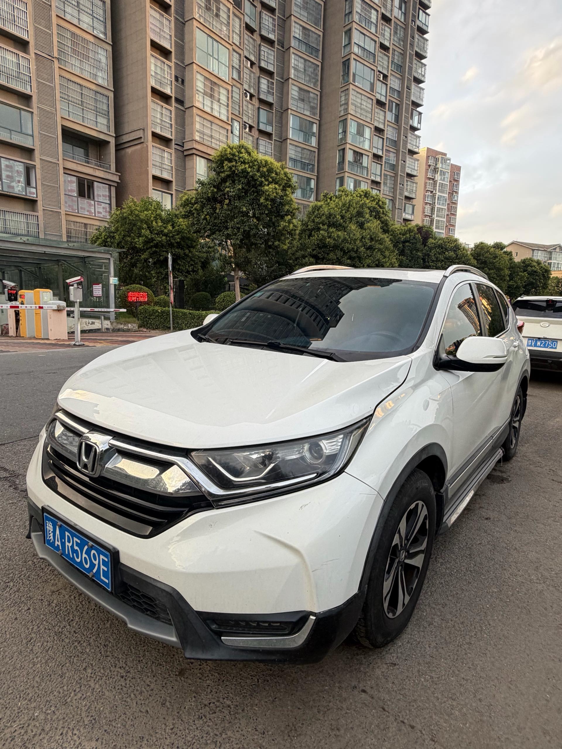 Honda CR-V 2019 Honda CR-V 2019 car image