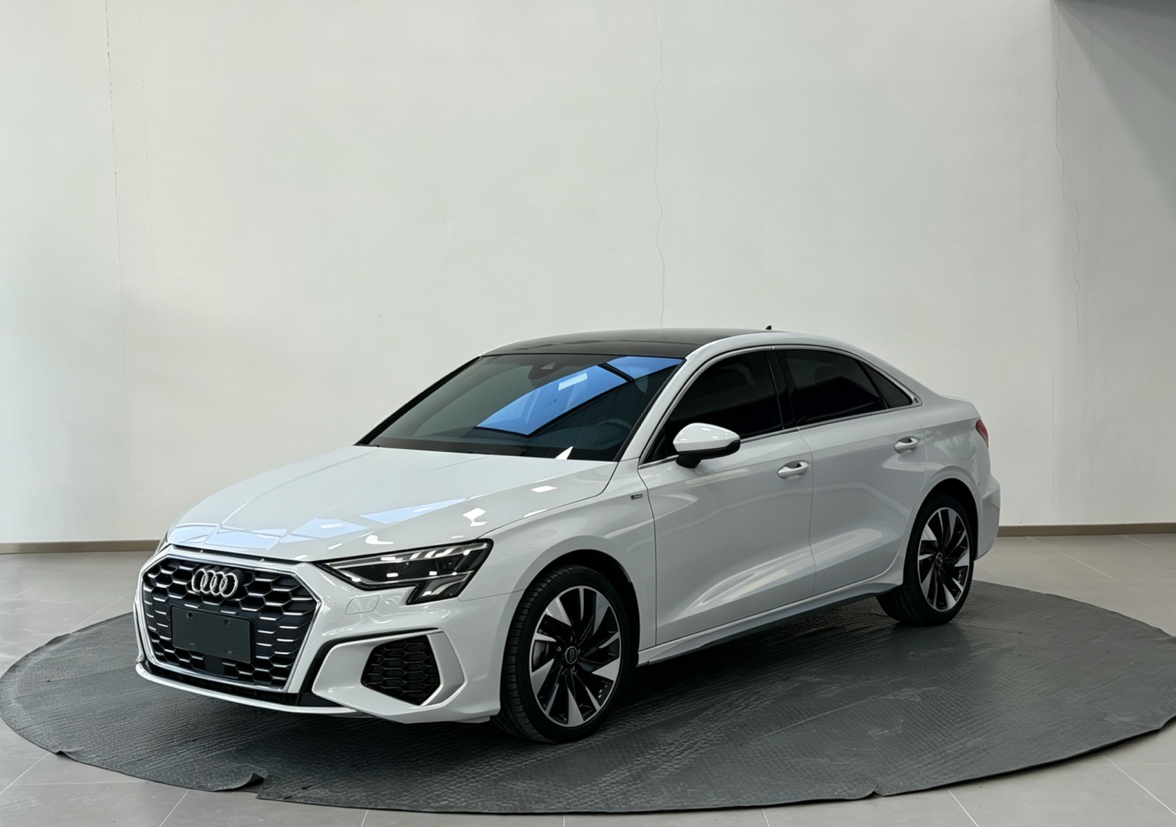 2022 car image 