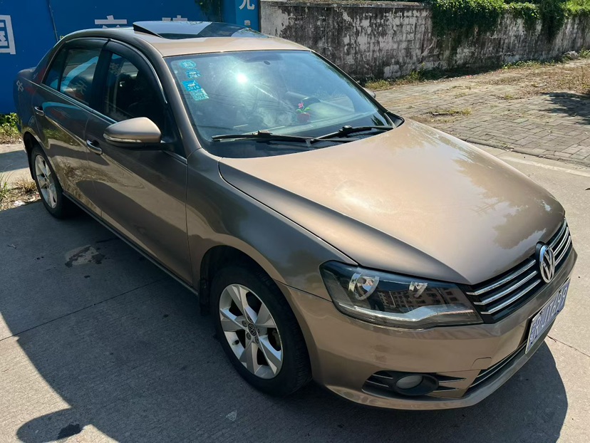 Volkswagen Bora 2014 immagine di auto #3
