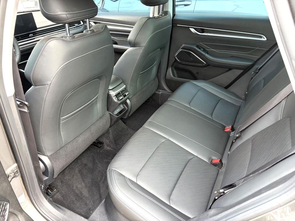 GEELY Emgrand 2022 #9 GEELY Emgrand 2022 car image #9