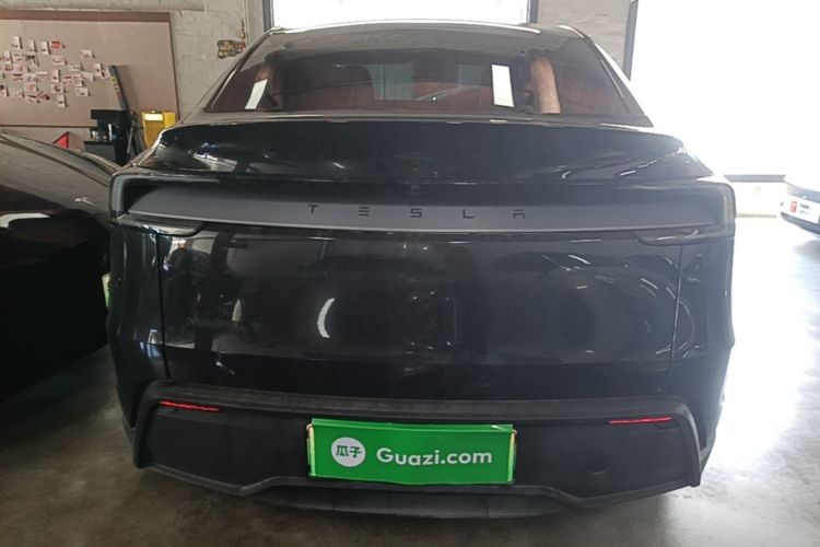 Tesla Model Y 2026 car image #6