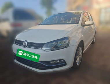 Volkswagen Polo 2015 Volkswagen Polo 2015 car image