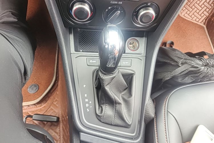Volkswagen Lavida 2020 car image #14