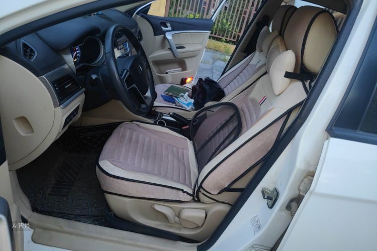 GEELY Emgrand 2017 immagine di auto #17