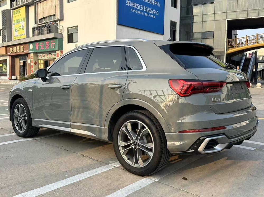 Audi Q3 2023 immagine di auto #5