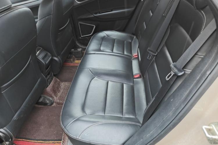 GEELY Emgrand GS 2019 #17 GEELY Emgrand GS 2019 car image #17