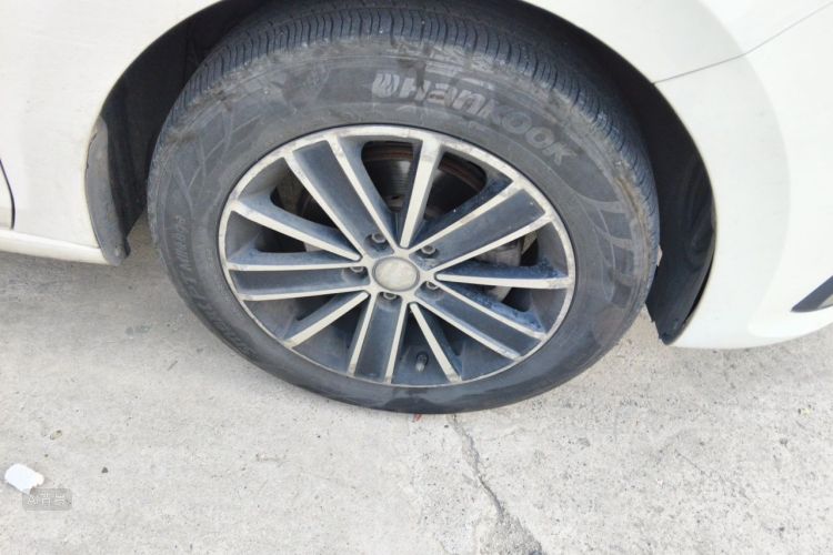 Volkswagen Santana 2017 #9 Volkswagen Santana 2017 car image #9