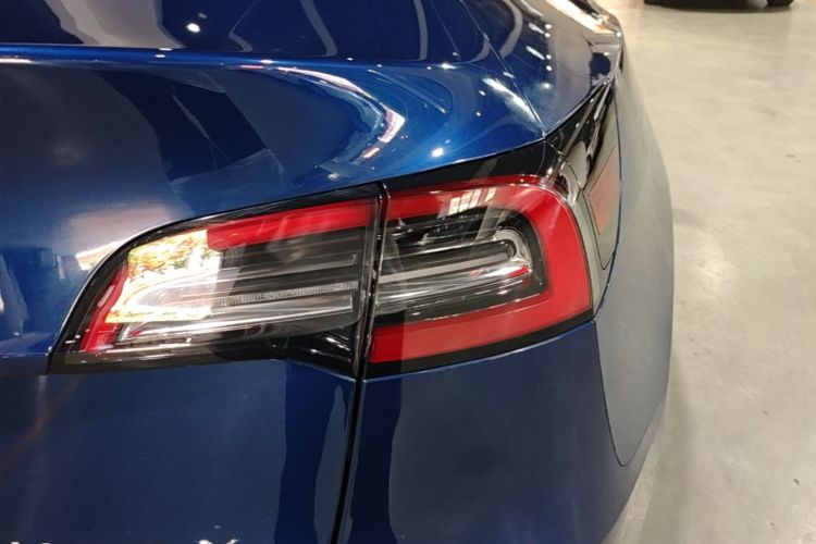 Tesla Model Y 2021 #8 Tesla Model Y 2021 صورة سيارة #8