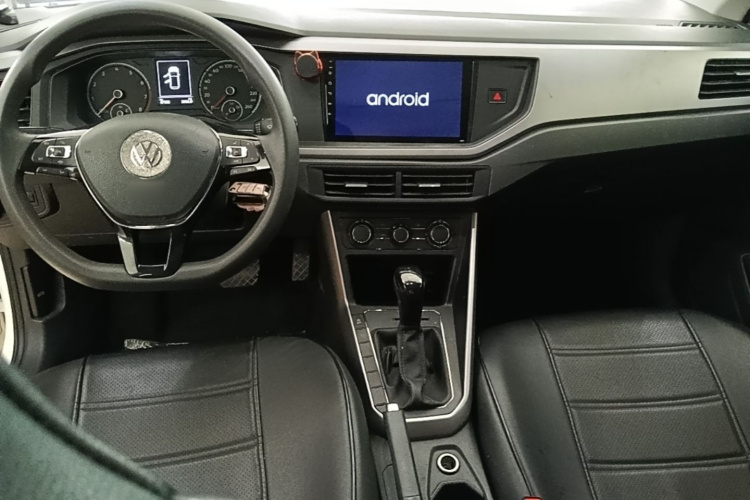 Volkswagen Polo 2020 car image #10