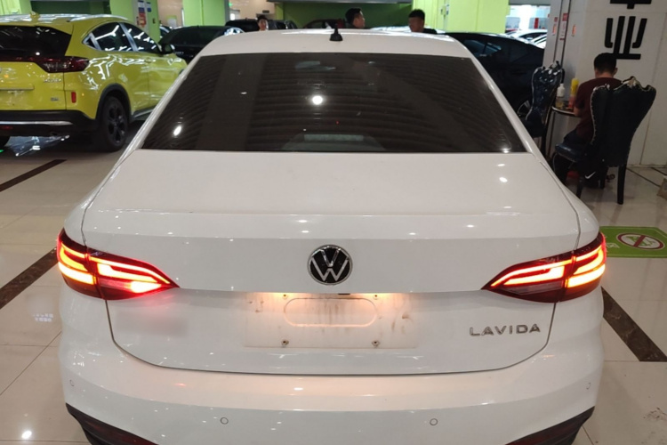 2023 immagine di auto #6