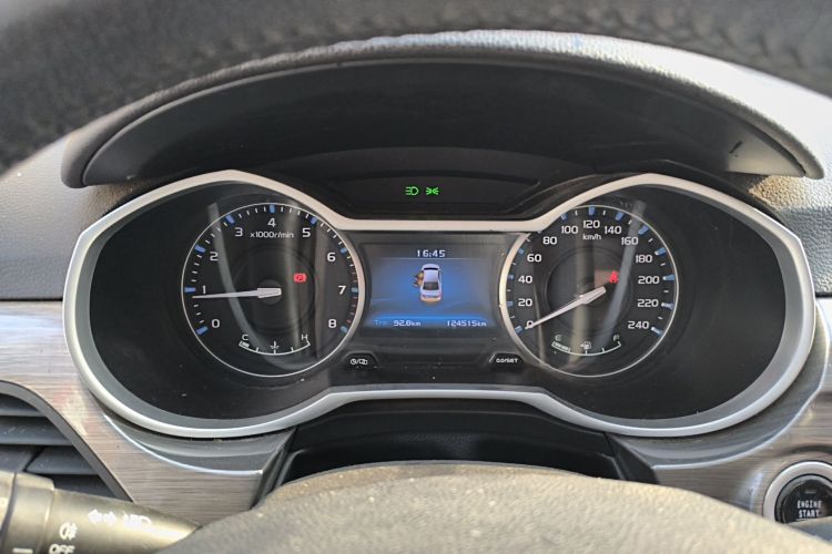 GEELY Emgrand 2018 car image #14