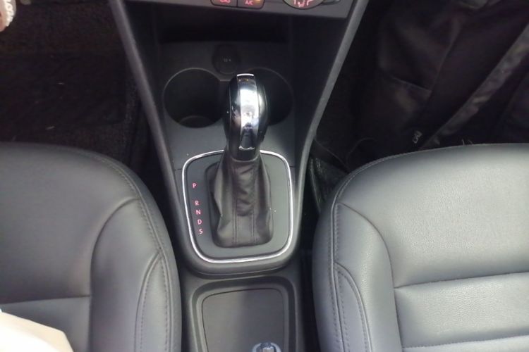 Volkswagen Polo 2016 #14 Volkswagen Polo 2016 car image #14