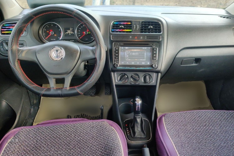 Volkswagen Polo 2015 #11 Volkswagen Polo 2015 car image #11