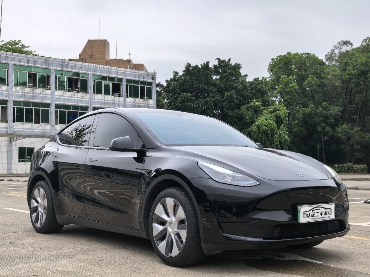 Tesla Model Y 2022 #3 Tesla Model Y 2022 car image #3