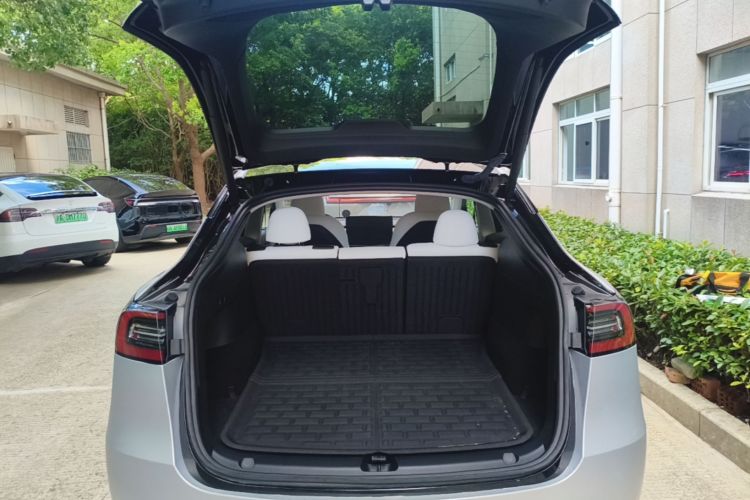 Tesla Model Y 2022 #21 Tesla Model Y 2022 immagine di auto #21