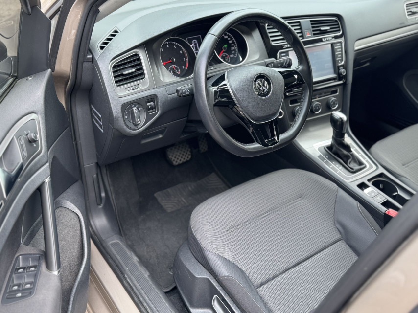 Volkswagen Golf 2016 car image #3