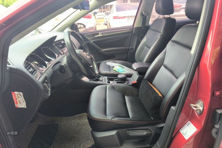 Volkswagen Golf 2018 car image #17