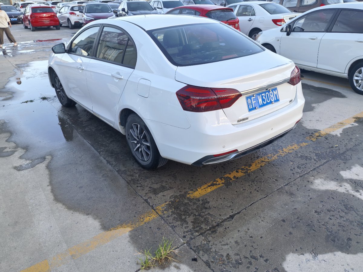 GEELY Emgrand 2019 #4 GEELY Emgrand 2019 car image #4