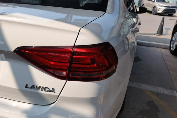 Volkswagen Lavida 2021 car image #8