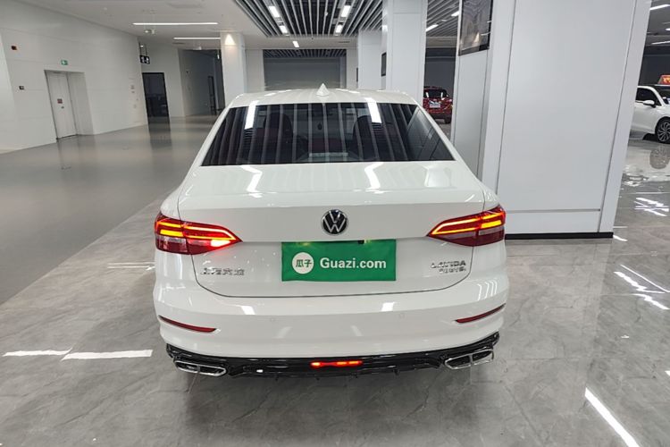 Volkswagen Lavida 2019 car image #4
