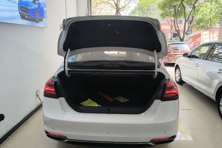 GEELY Emgrand 2020 #19 GEELY Emgrand 2020 car image #19