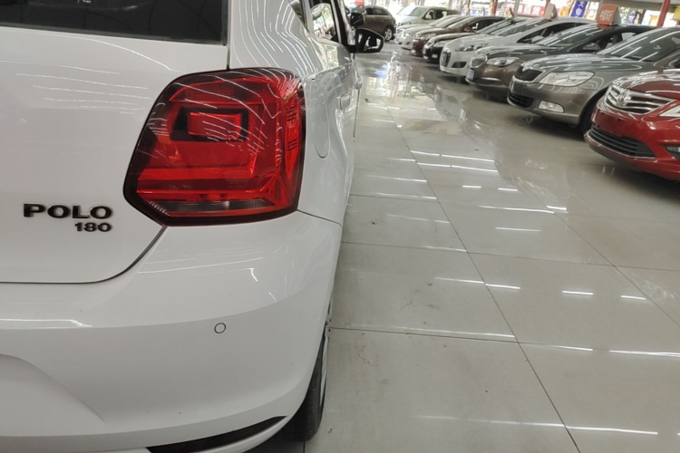 Volkswagen Polo 2016 #8 Volkswagen Polo 2016 car image #8