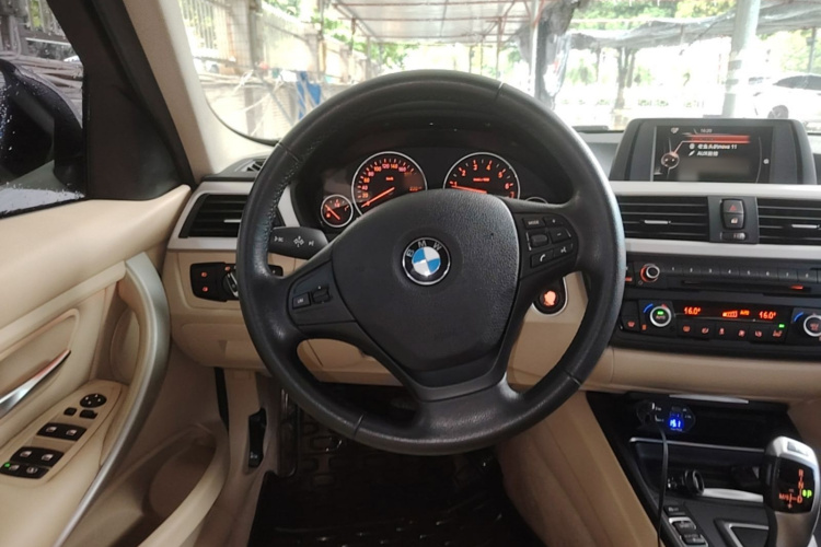BMW 3 Series 2015 #21 BMW 3 Series 2015 car image #21