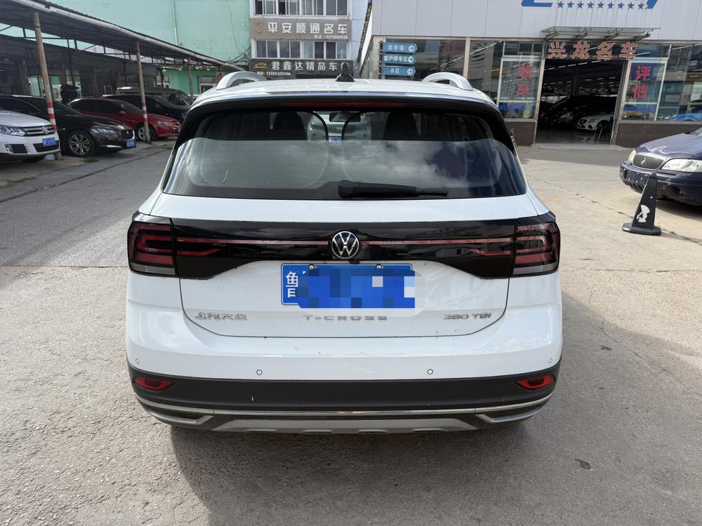 Volkswagen T-Cross 2023 car image #5