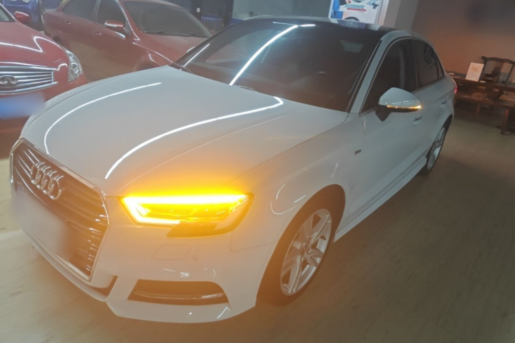 Audi A3 2019 #2 Audi A3 2019 car image #2