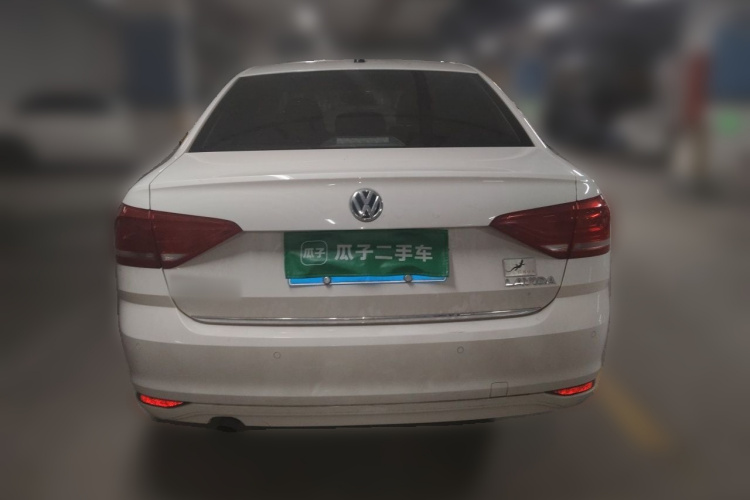 Volkswagen Lavida 2017 car image #4