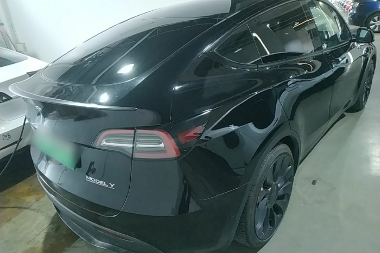 Tesla Model Y 2022 #7 Tesla Model Y 2022 car image #7