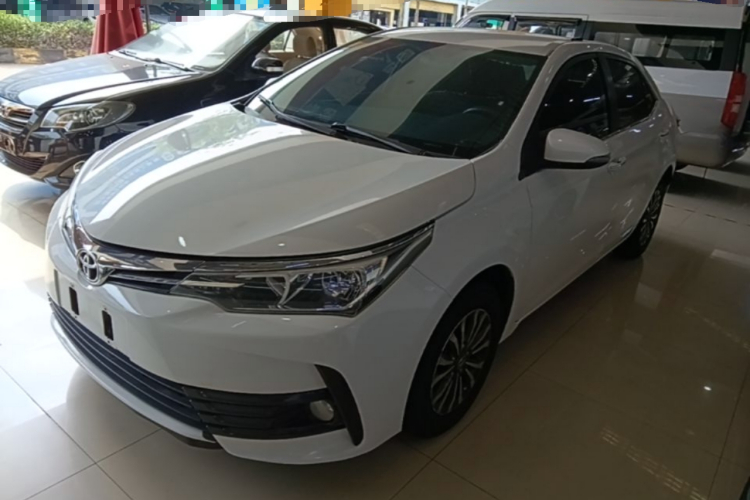Toyota Corolla 2019 #2 Toyota Corolla 2019 car image #2