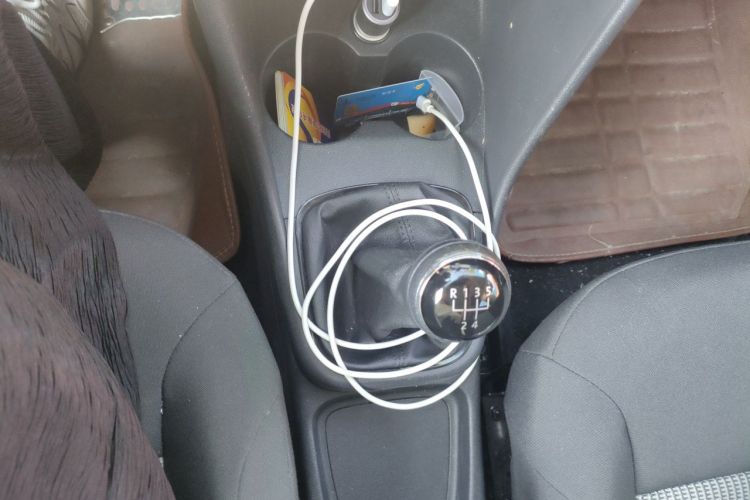 Volkswagen Polo 2016 car image #14